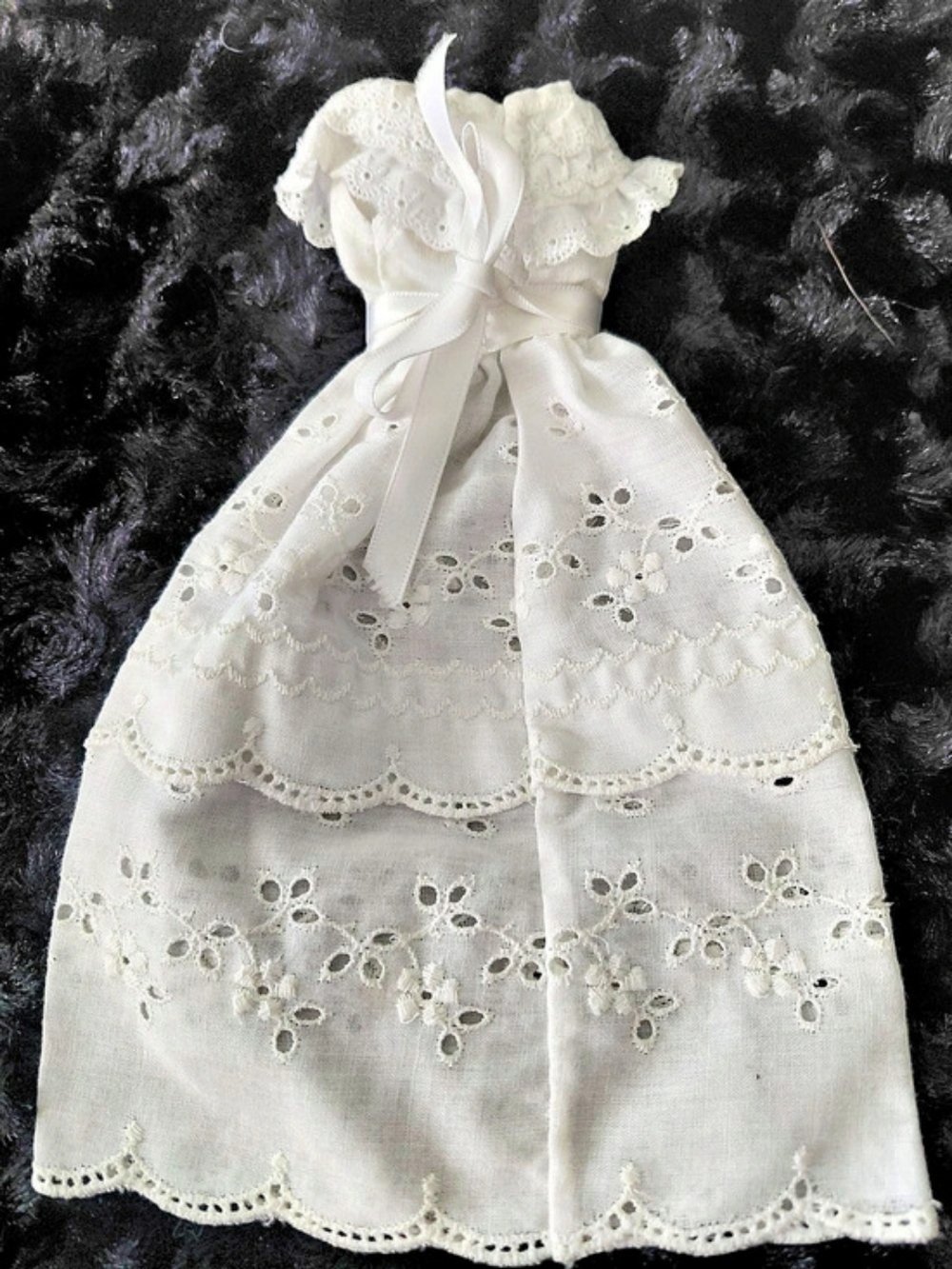 Barbie 7White Eyelet Lace Dress Like New